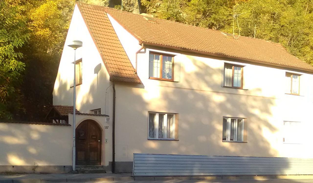 Penzion Marjanka Hluboká nad Vltavou Exterior photo